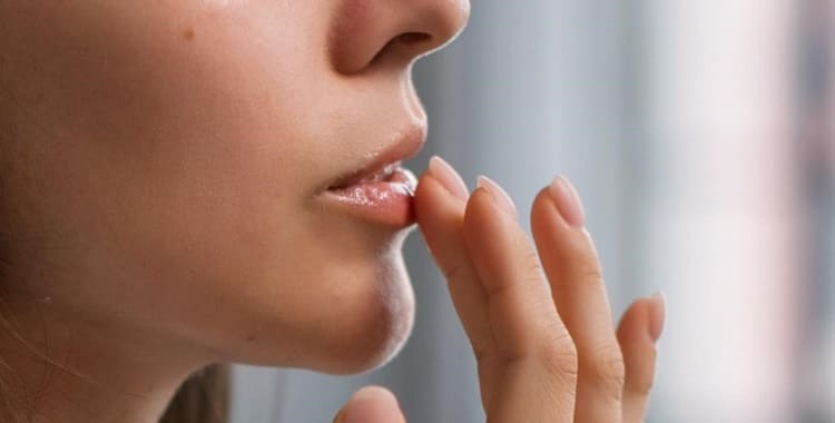 Cremas para el herpes en los labios